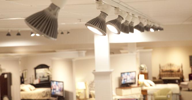 Consider pop-up shop lighting | Shopify Retail