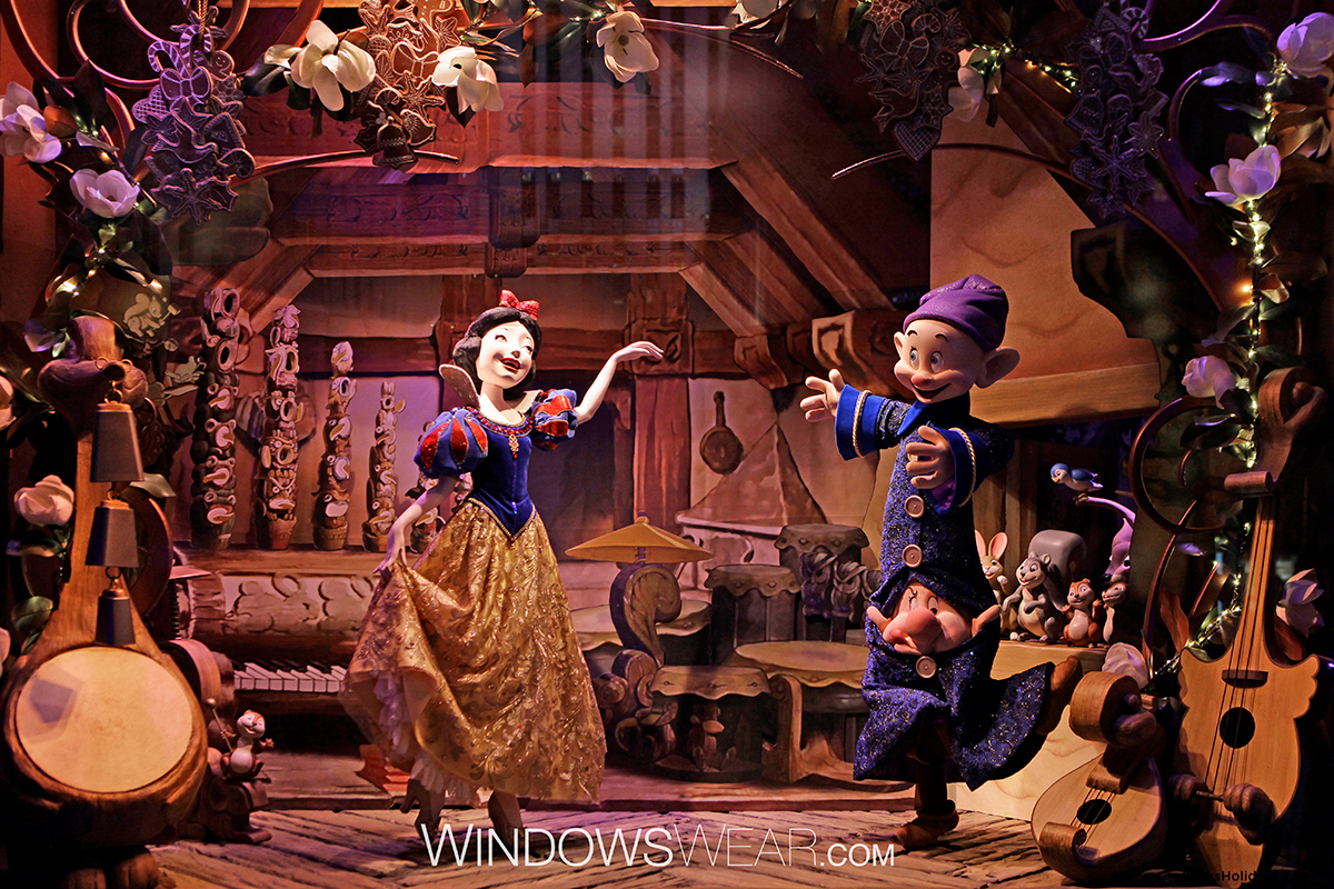 Saks Fifth Avenue and Disney Collaboration: Fairytale Like Windows for the Holiday Season