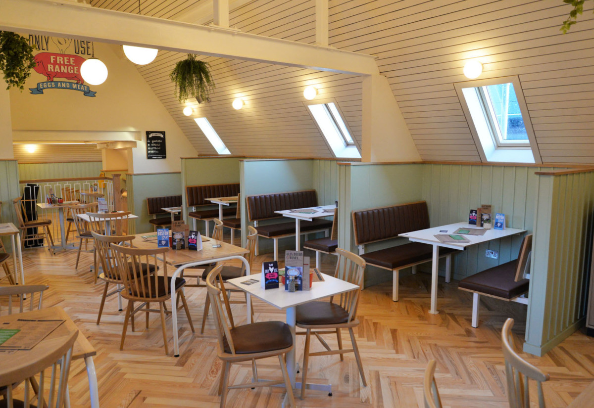 Cafe chain exploits new water retail market to champion sustainability