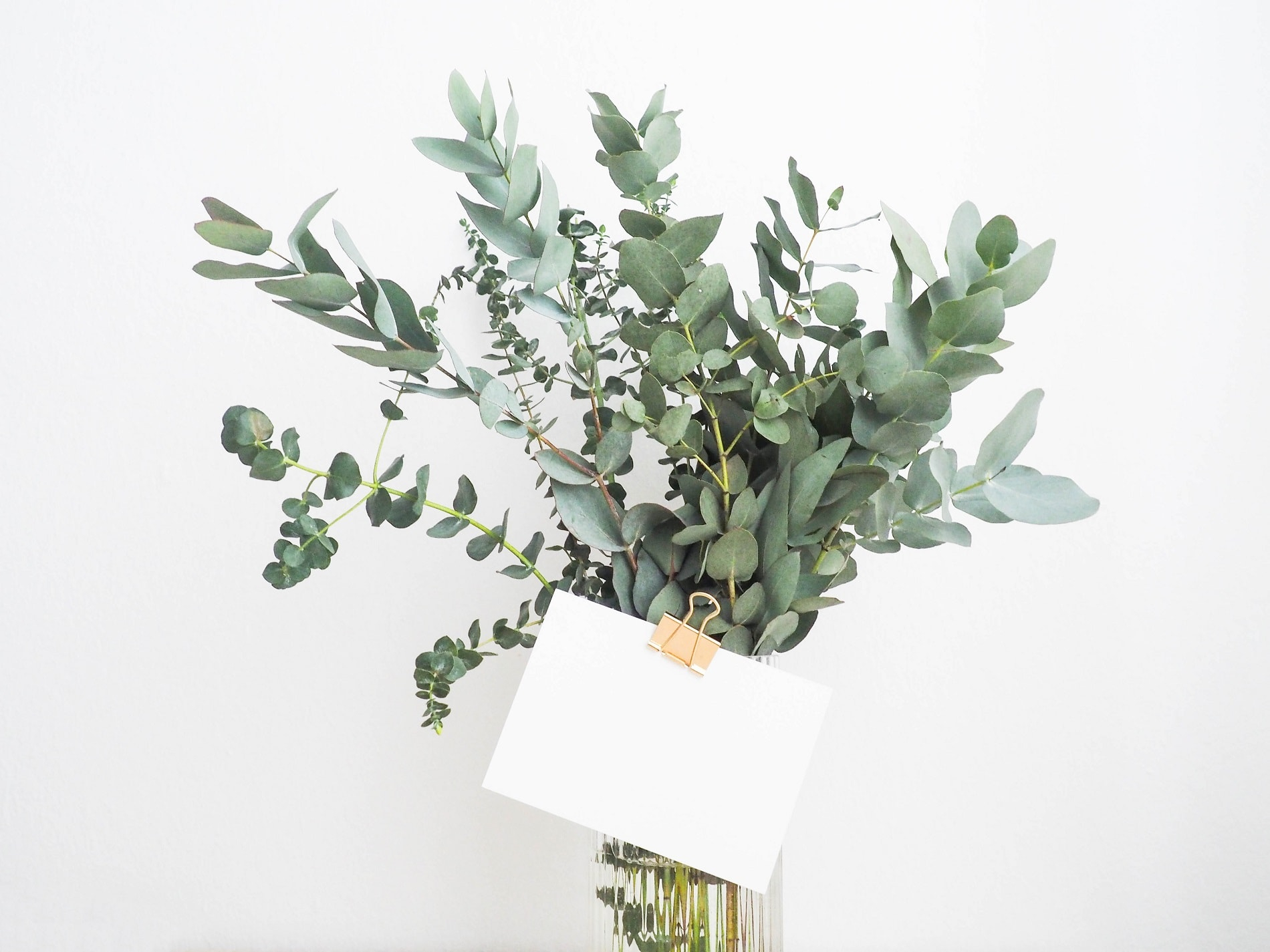 Gift Wrapping for Weddings: How to Make Your Gift Stand Out