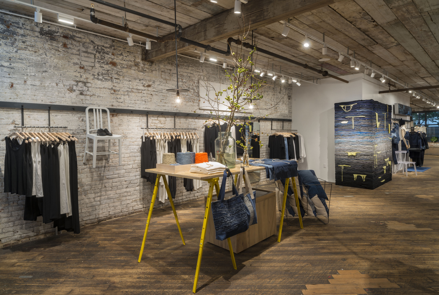Inside Eileen Fisher's New 'Experiential' Store: Fighting Retail Disruption With Artists In Residence, Mindfulness Workshops And Recycled Clothes – PSFK