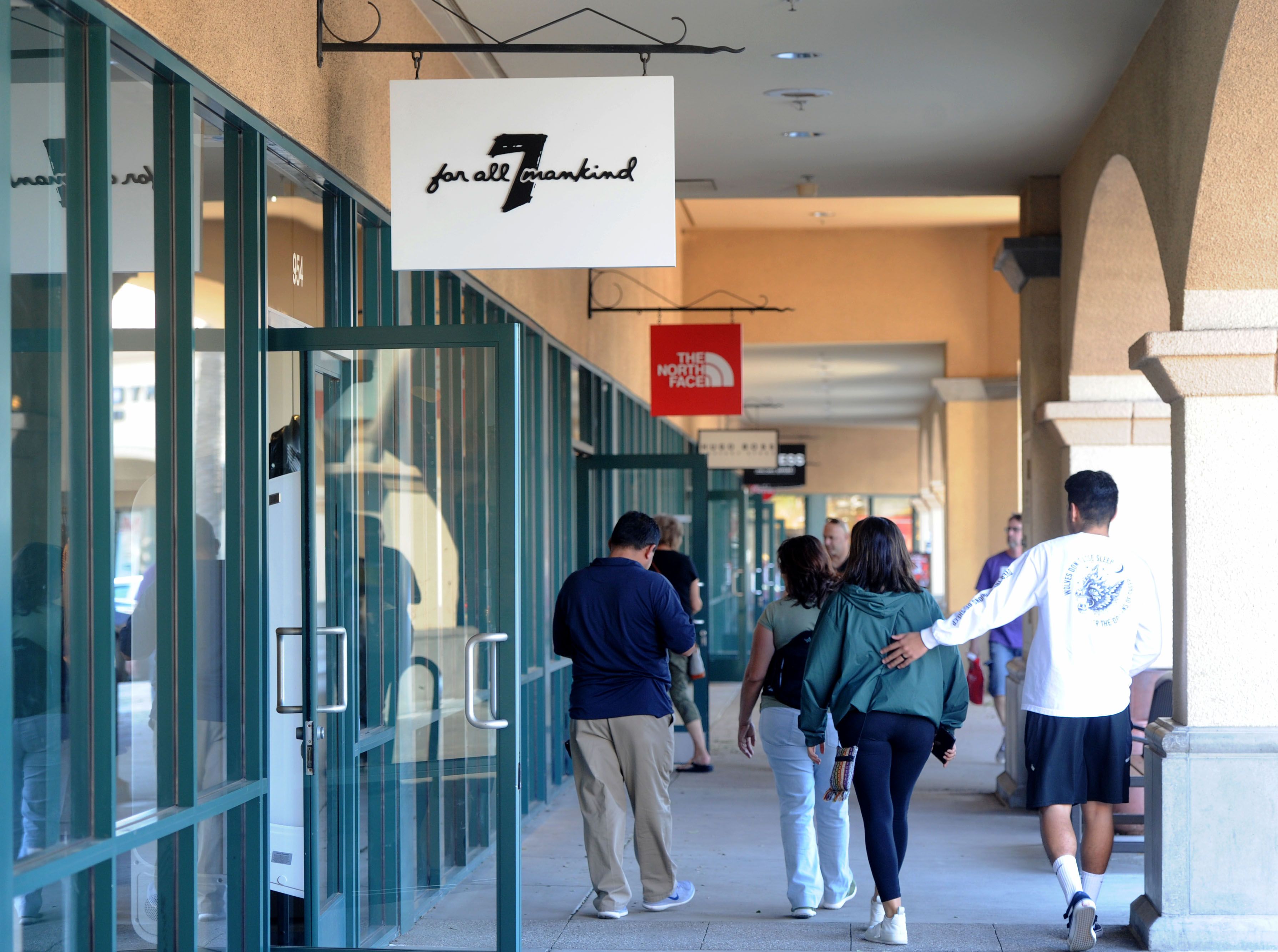 The Camarillo Premium Outlets are getting ready for Black Friday. shopping. The outlets will open Thanksgiving day at 6 p.m. and remain open until 10 p.m. on Black Friday.