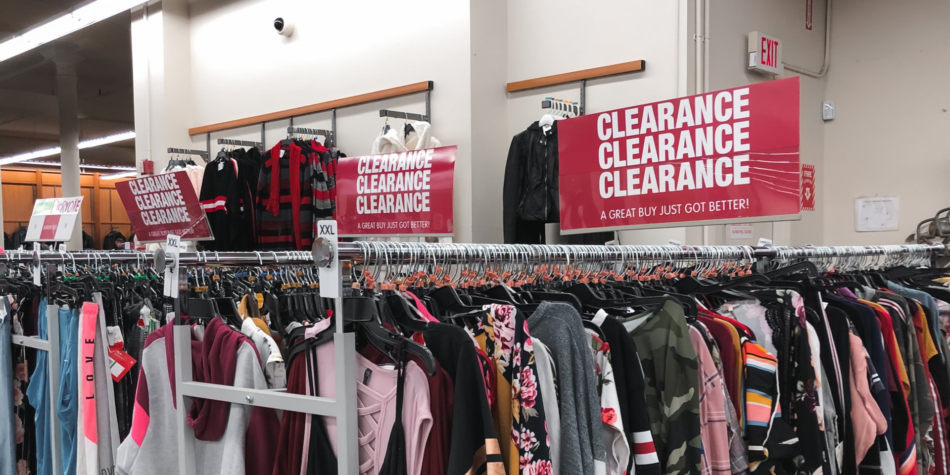 We shopped at TJ Maxx and Burlington to see which was a better discount store, and the winner was clear for a key reason (TJX, BURL)