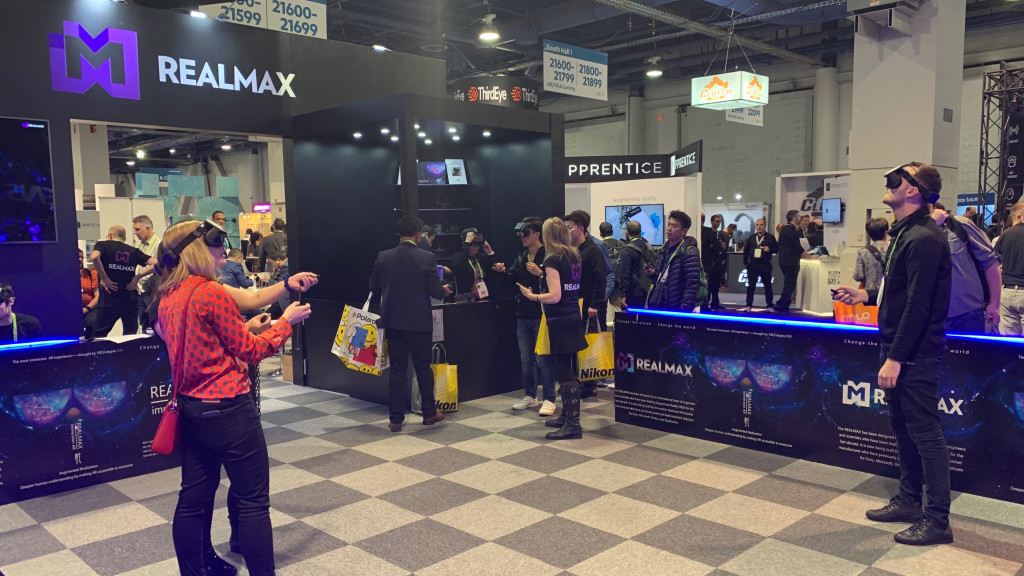 Realmax Qian is a light, fully wireless AR/VR headset with a 100-degree FOV – VentureBeat