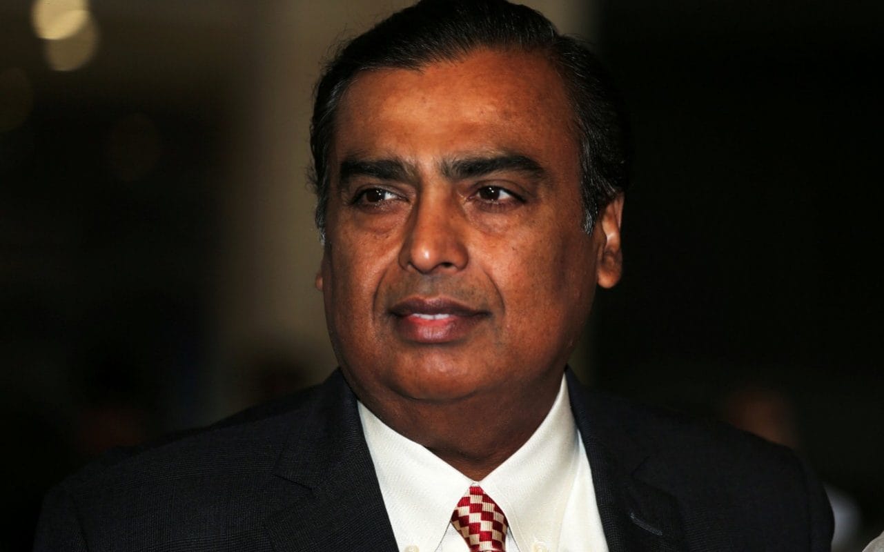 Asia's richest man to take on Amazon boss Jeff Bezos in India's booming e-commerce sector – The Telegraph