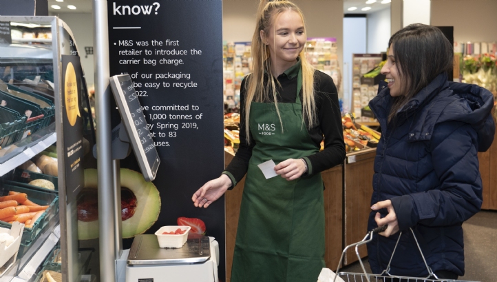 M&S removes plastic packaging and 'best-before' dates from produce – edie.net