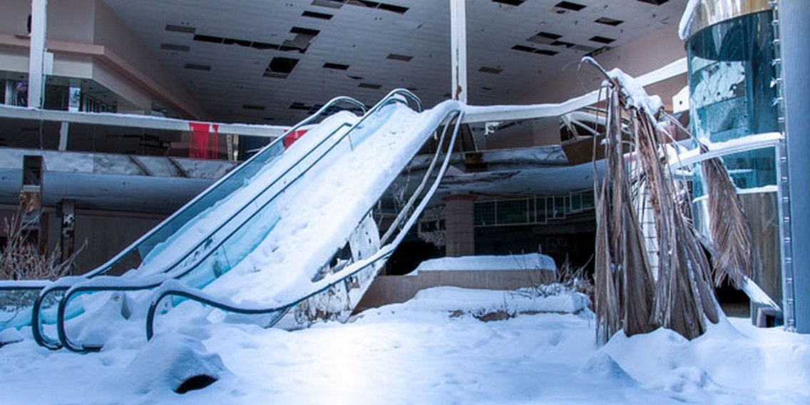 Amazon is reportedly taking over one of America's most infamous dead shopping malls (AMZN)