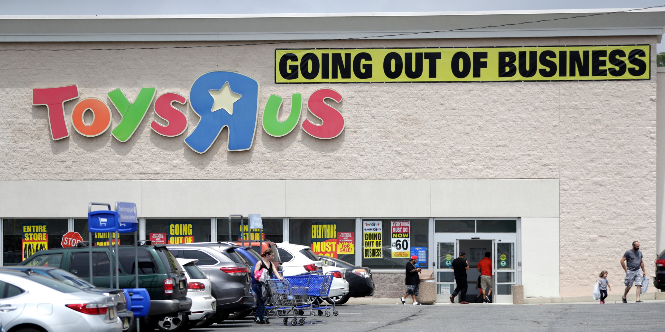 Toys “R” Us wants to make a comeback