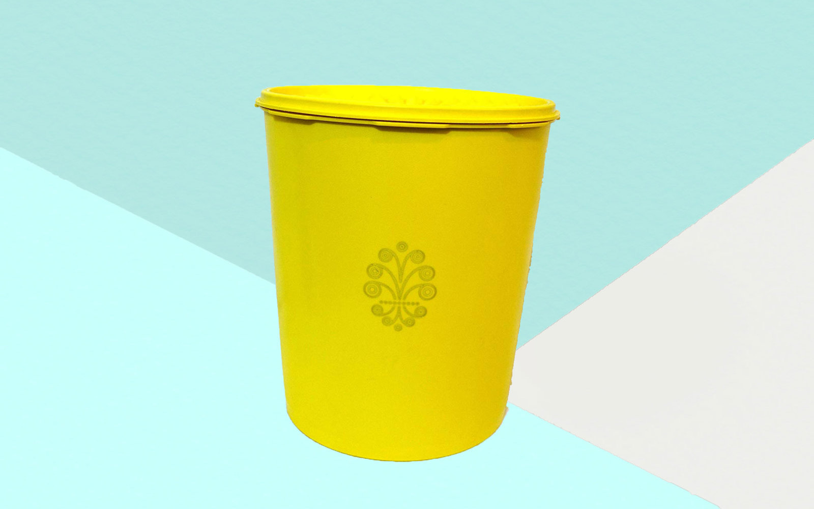 Your Grandma's Old Tupperware Could Be Worth Hundreds of Dollars (Video) – Travel+Leisure