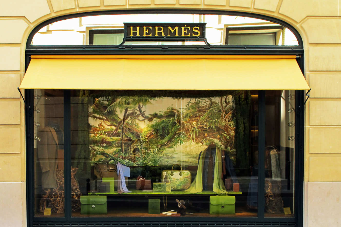 Hermès Launches Podcast Spotlighting Behind-the-Scenes Workers