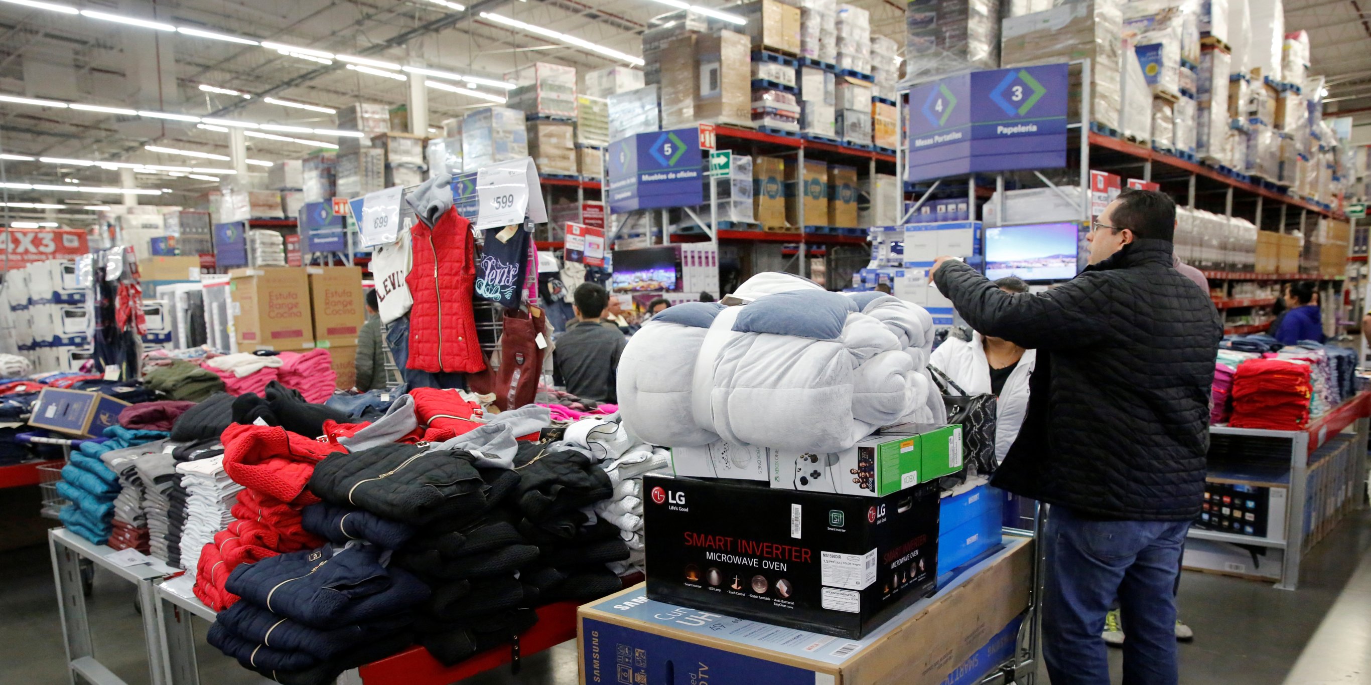 Sam's Club has filed a patent for barcodeless scanning technology (WMT)