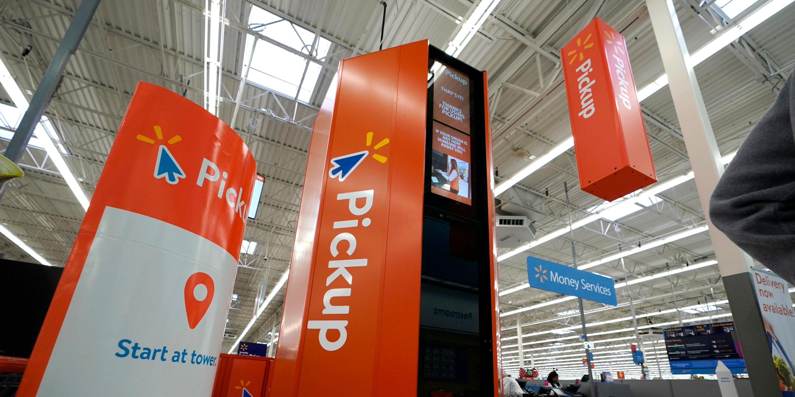 Consumers want to use click-and-collect (WMT)