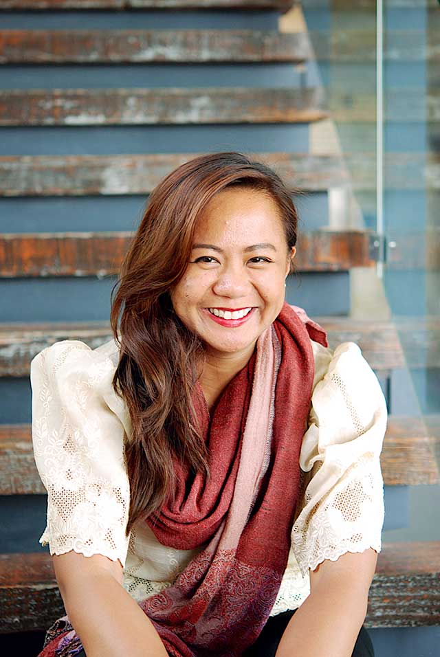 The CEO Of Silviyana, A Wedding Boutique Using Pineapple Fabric – Cosmopolitan Philippines