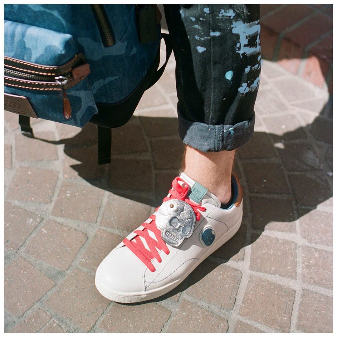 What goes great with your favorite paint-splattered jeans? Whatever you want, of course. For LA-based artist @iam.cooper, that meant pink laces and skull patches. How will you give a personal kick to our C101s? #CoachCreate #CoachNY