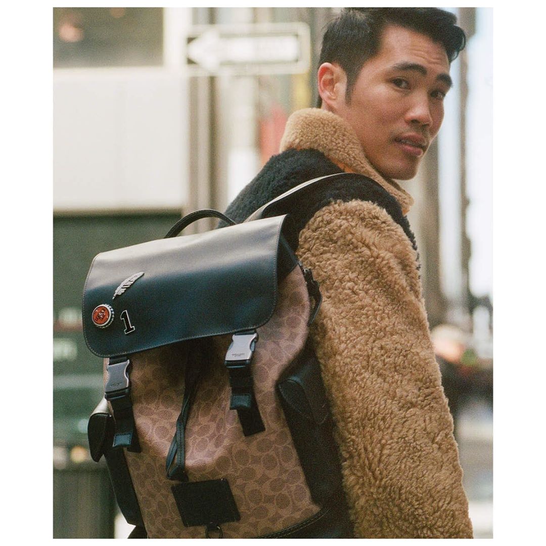 Make it mean something. For his Rivington Backpack, real estate agent @samueljih chose three #CoachCreate pins with a personal connection, including a metal feather quill. “It represents wisdom, which is integral to the foundation of my life's philosophy,” he says. “I want to be a gentleman and a scholar.” What do you want to express through #CoachCreate? Discover the possibilities through link in bio. #CoachNY