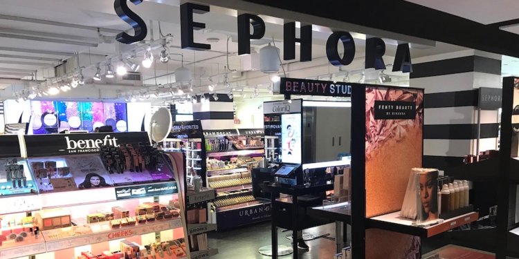 Analysts say that JCPenney's Sephora partnership is weighing on the beauty retailer's sales and sending shoppers into the arms of its main rival, Ulta (JCP)