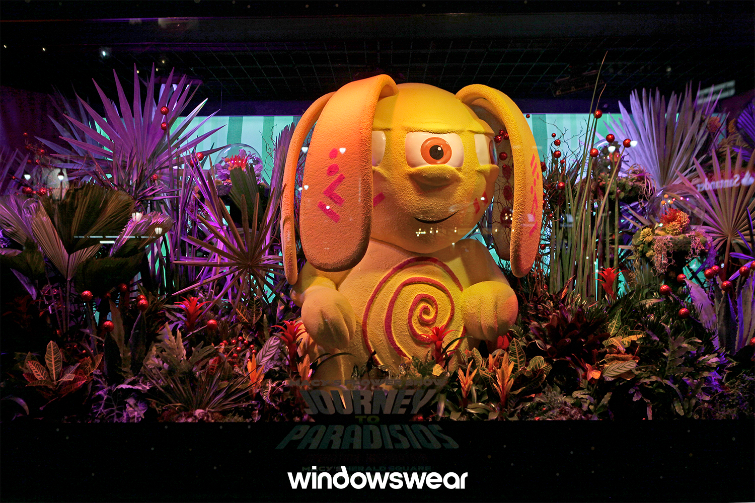 Macy’s Unveils a Out of this World Flower Show