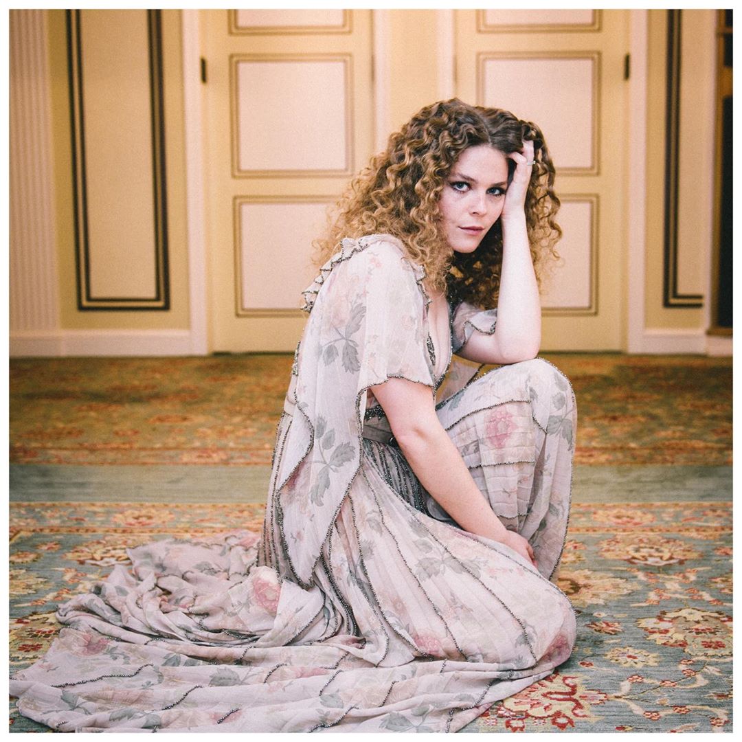A little night magic. 🔮 #MaggieRogers strikes a pose before the #MetGala. Get the details behind her custom Coach gown in Stories. #MetGala2019 #CoachNY