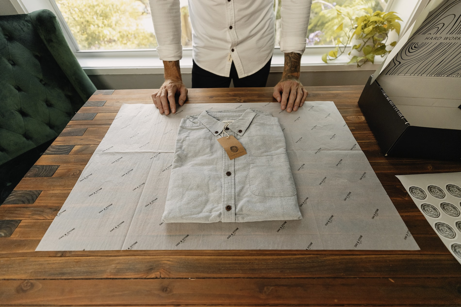 How online-only brand Oak & Stone Clothing Co. used custom packaging to boost the customer experience