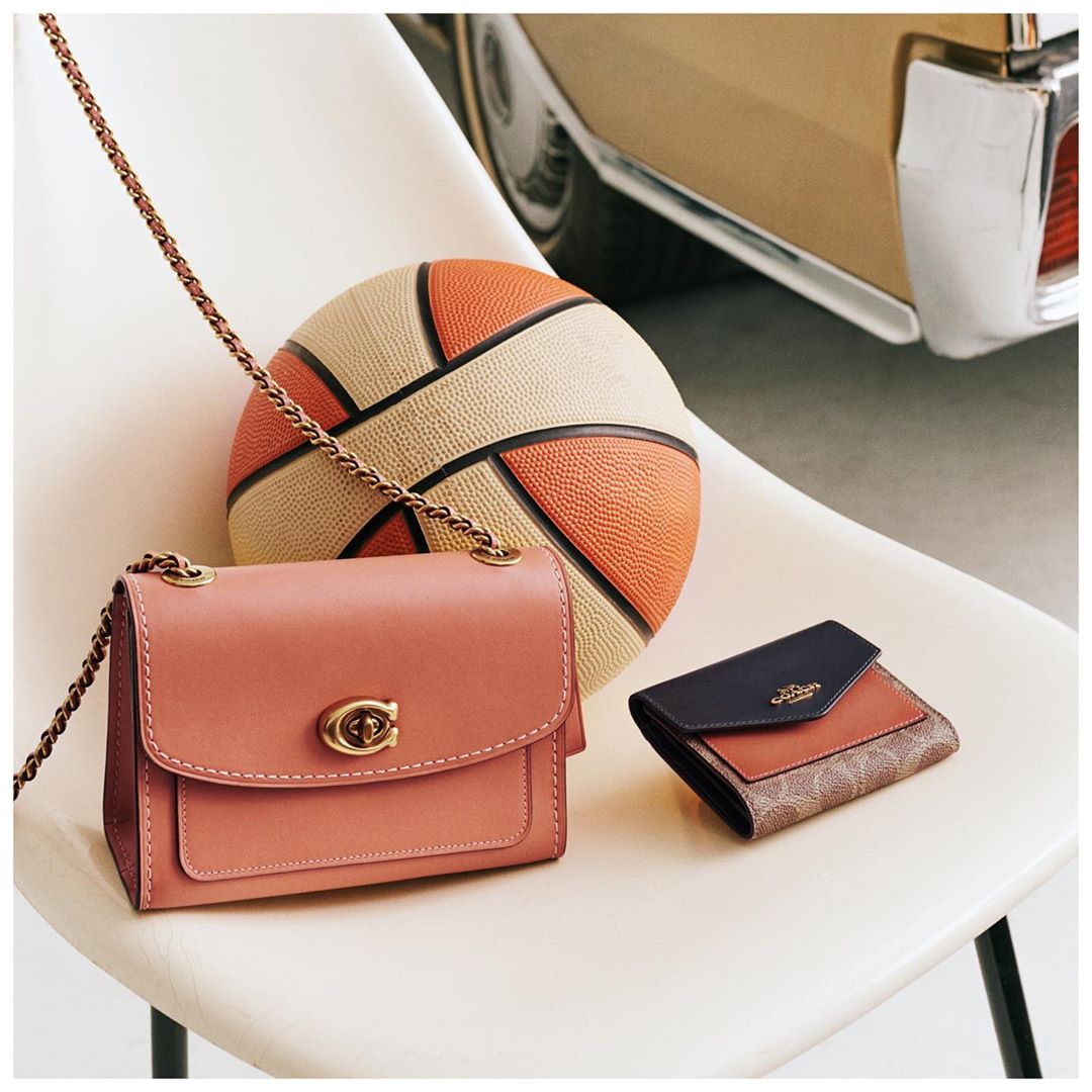 Alley-oop! The Parker 18 Shoulder Bag and a colorblock wallet make a winning team for summer color. #CoachNY