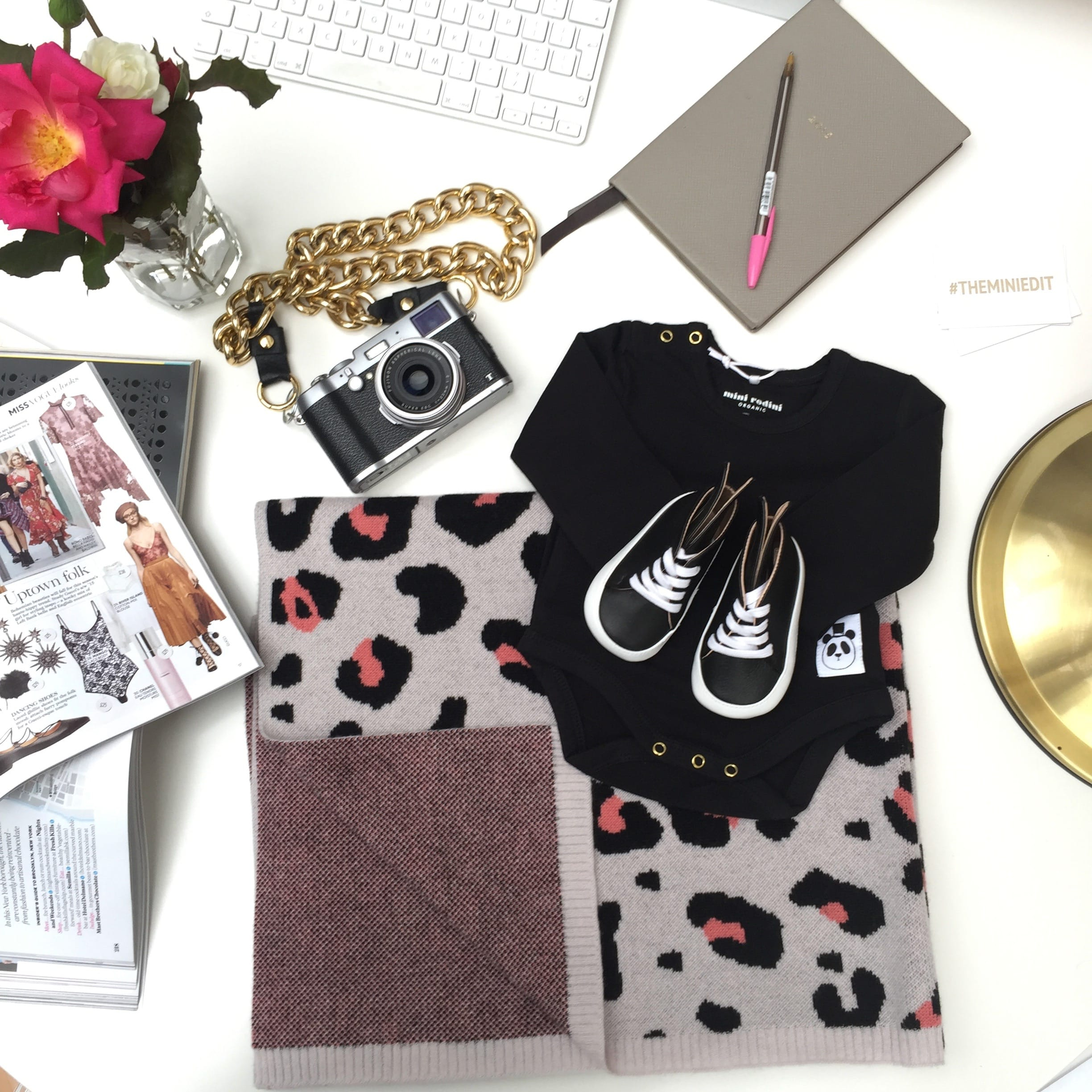 THE MINI EDIT: Using custom tissue paper to create a cohesive brand identity