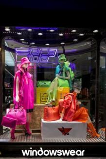 Trend feita para brilhar: vitrines Neon