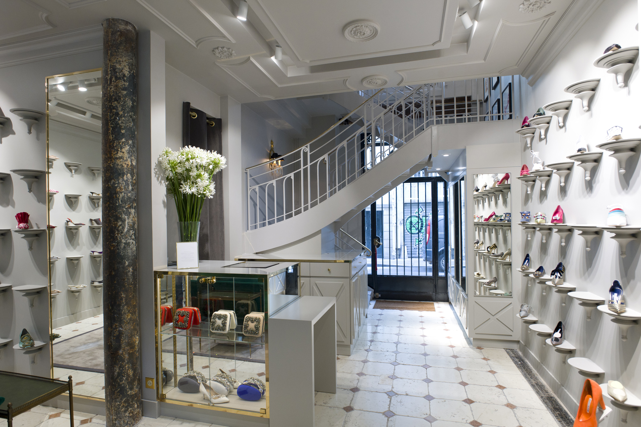 Vive la France! Manolo Blahnik Opens in Historic Site at Palais Royal