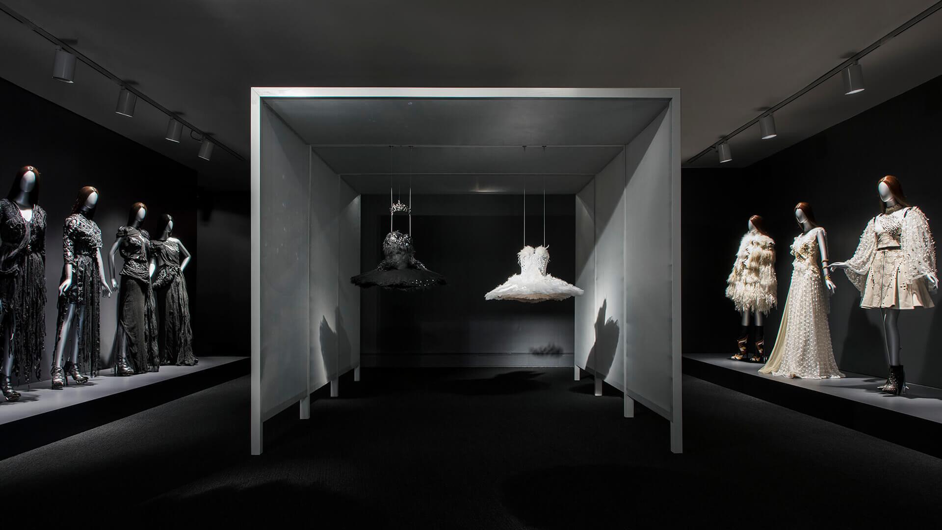 A Rodarte Exhibition Space in Washington, D.C. Smartly Directed the Focus of its Visitors