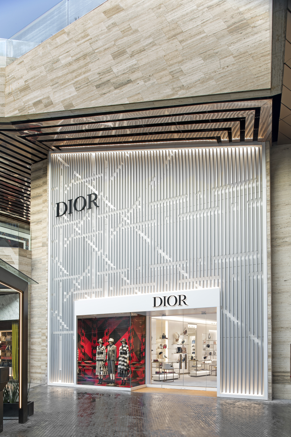 Dior Opens First Stand-alone Stores in Mexico City