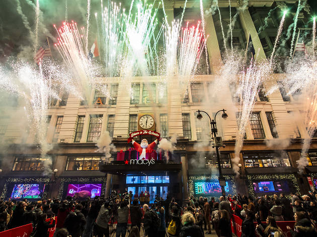 Macy’s Holiday Windows have Been Unveiled, and the Display is Super Festive!