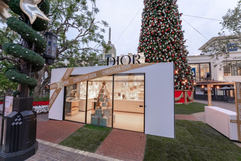 First Look at Dior Fragrance Pop-up at The Grove in L.A.