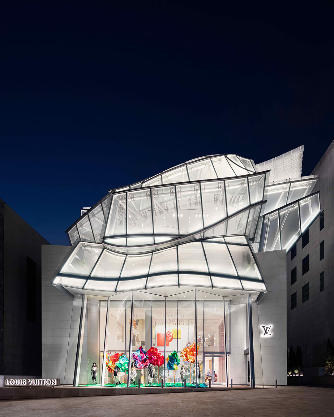 Openings: Stores from Louis Vuitton, Canada Goose, Florim and More