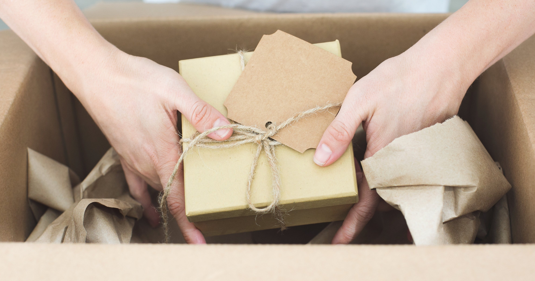 Why Retail Store Owners Need to Be Thinking About Unboxing (+ 5 Tips to Do It Well)