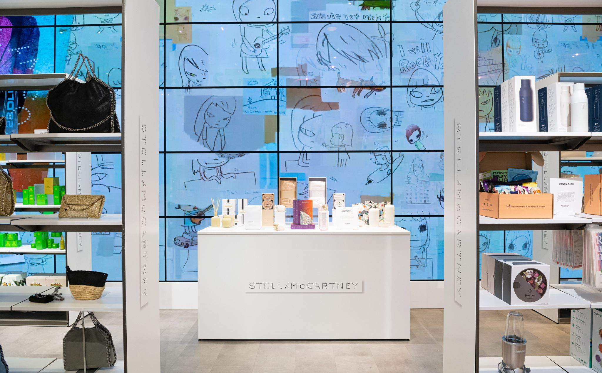 Stella McCartney’s pop-up shop at Bloomingdale’s is perfect for spring