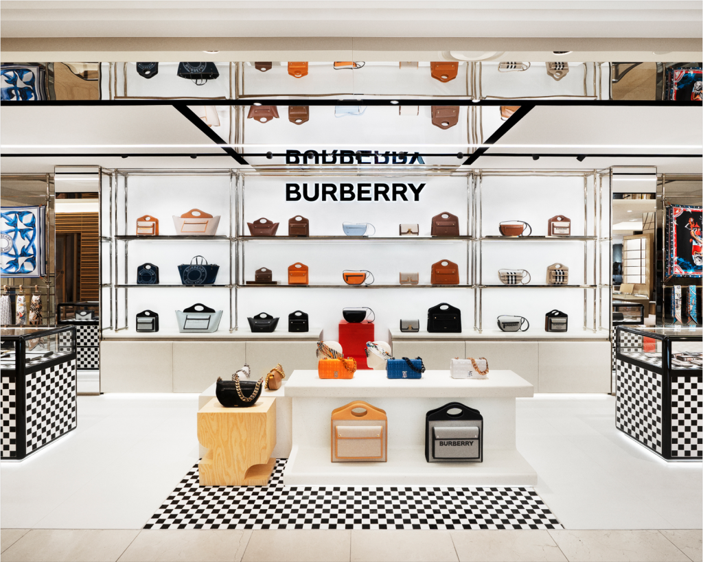 Osaka: Burberry shop-in-shop renewal