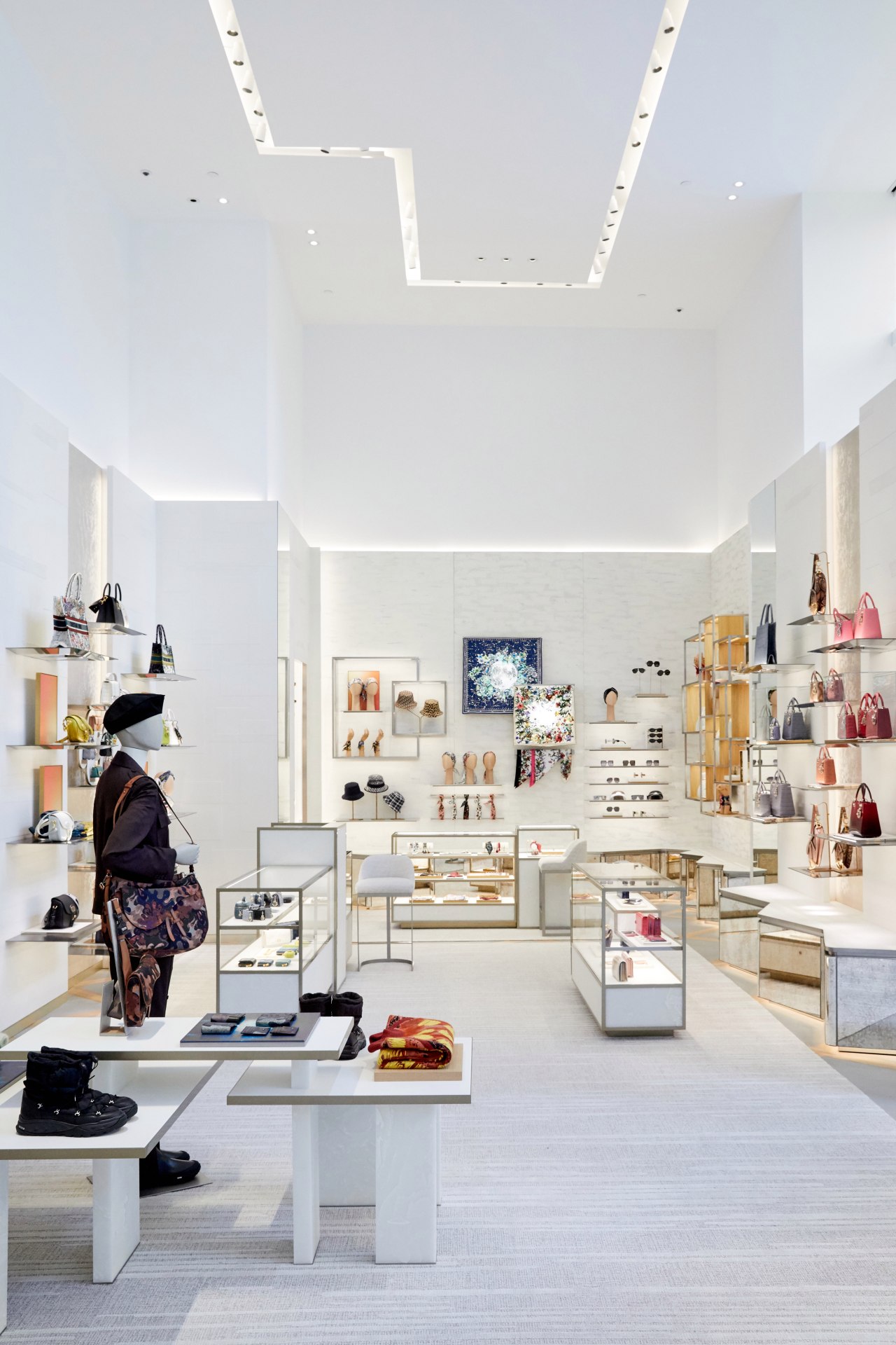 DIOR opens new store in New York at Fifth Avenue