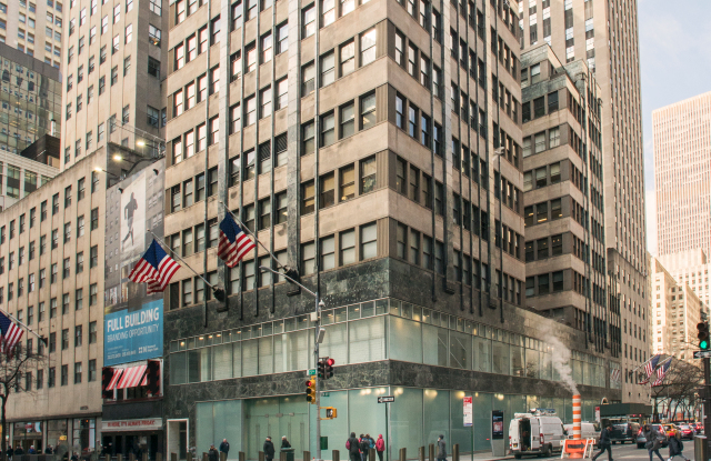 Fifth Avenue Association Seeks to Host NYFW Shows at 608 Fifth Avenue