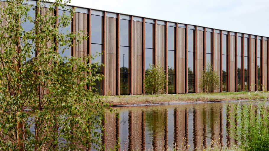 Hermès Inaugurates Leather Goods Workshop in France