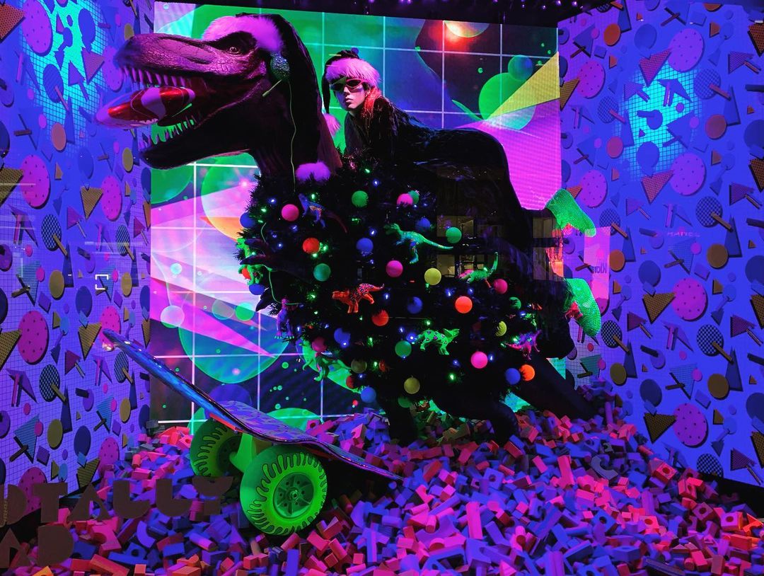 Bloomingdale’s Celebrates “Give Happy” with Holiday Window Unveil