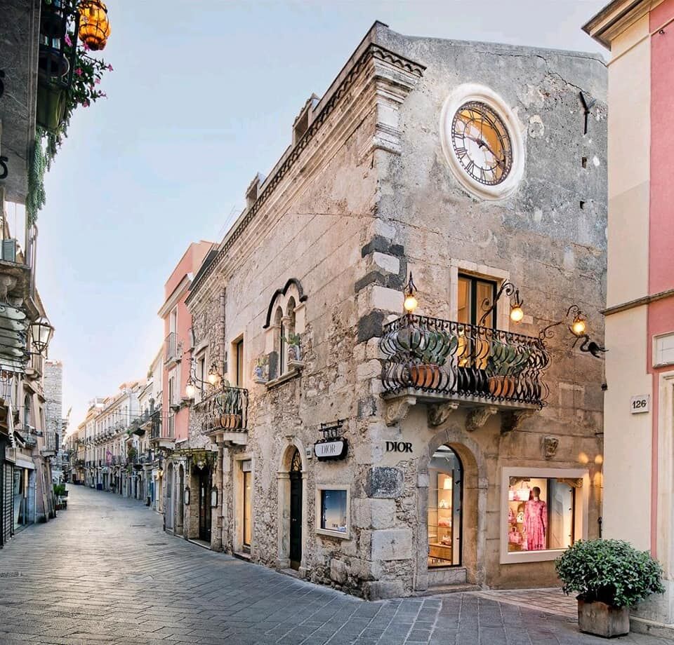 DIOR the #Dioriviera pop-up in Taormina, Sicily