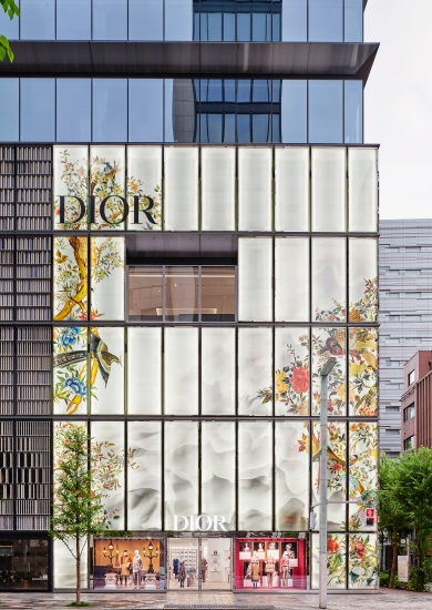 Dior Unveils Renovated Ginza Store and Café by Ladurée