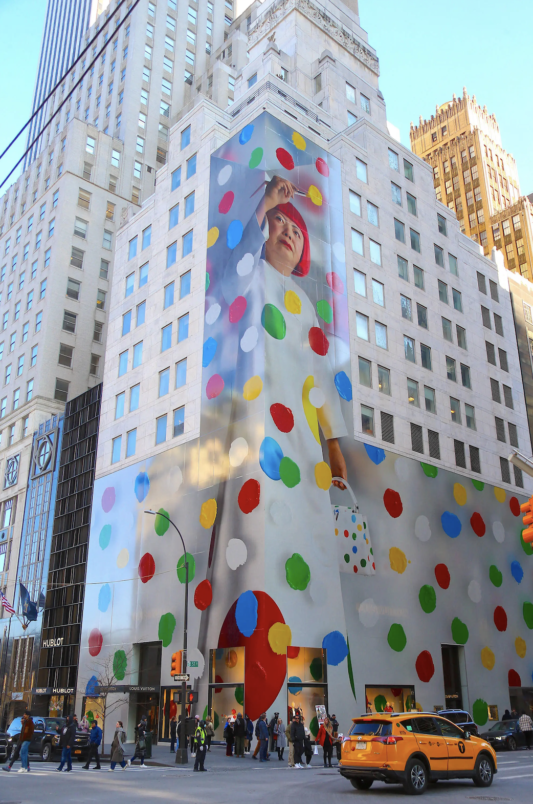 New York is dotty about Yayoi Kusama robot at Louis Vuitton