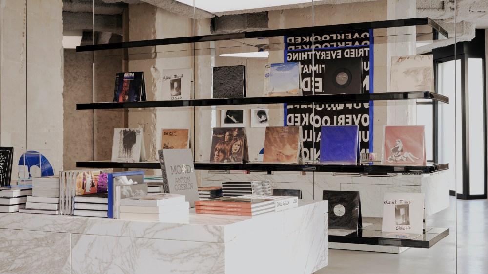 Saint Laurent’s New Spot, Chavarria’s Crowd, Vivienne Tam’s Paris Plan