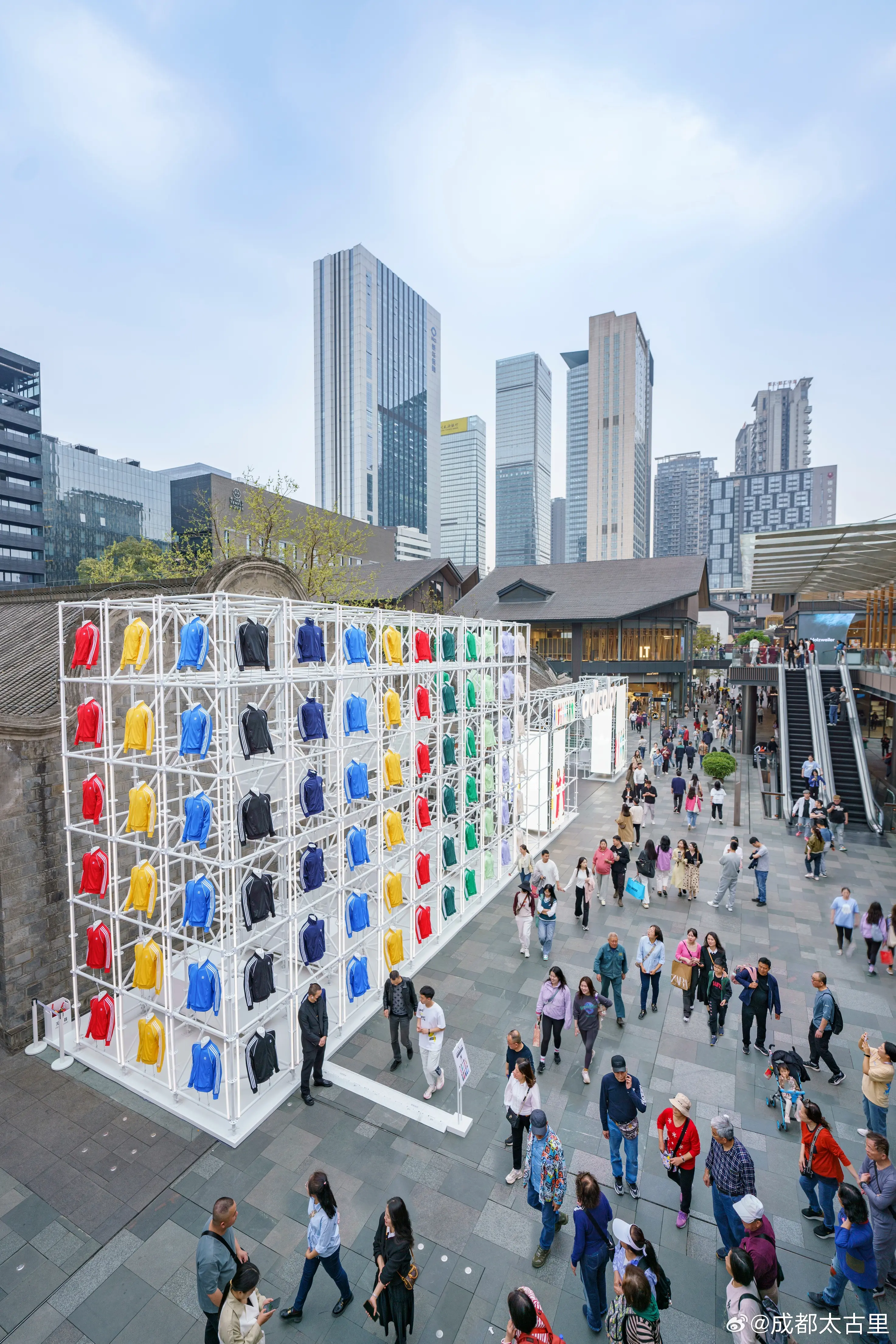Step into the Vibrant World of Adicolor: Adidas Originals Unveils Flash Installation in Chengdu’s Taikoo Li