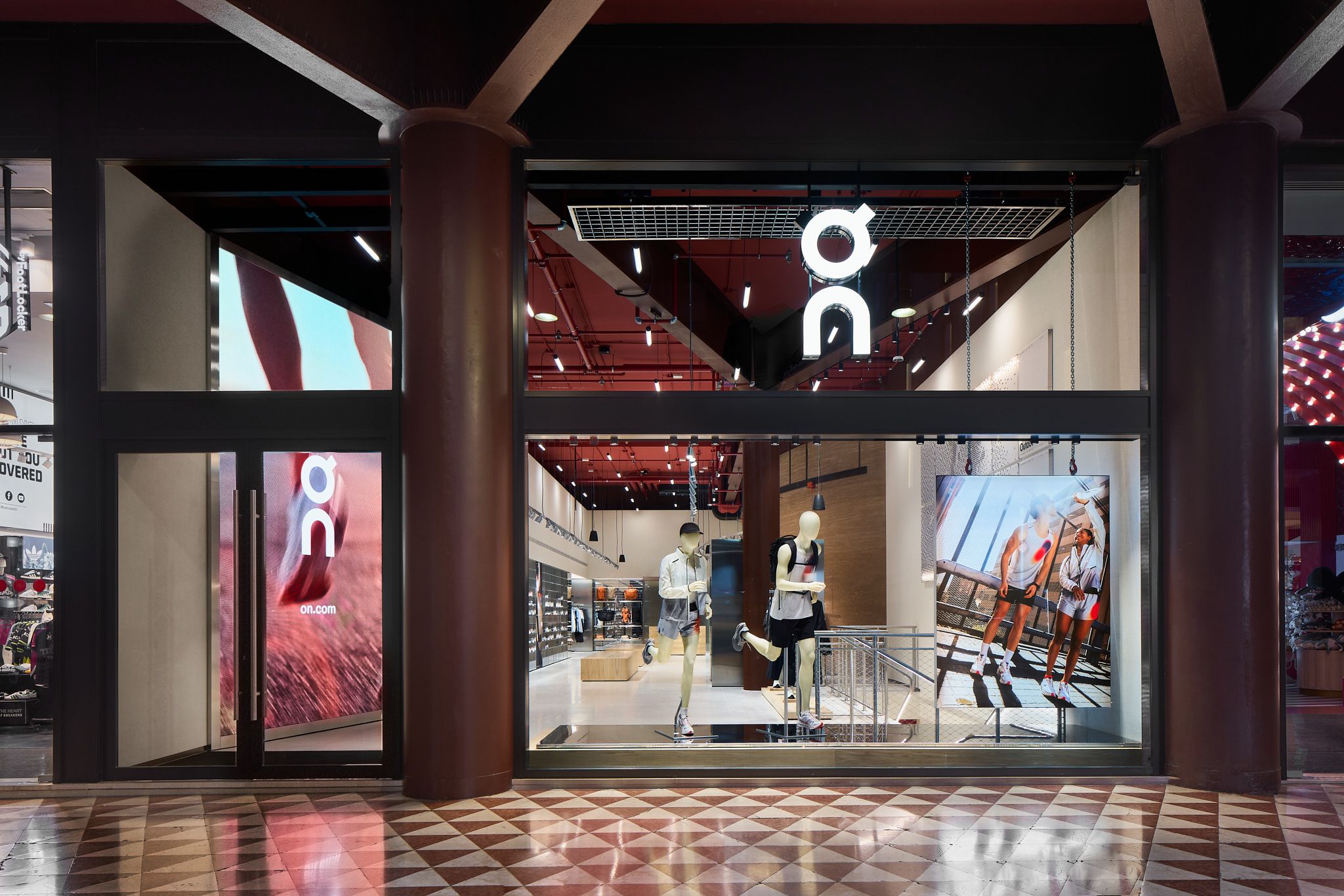 A New Chapter in Milan: On’s First Store in Italy Opens on Corso Vittorio Emanuele II