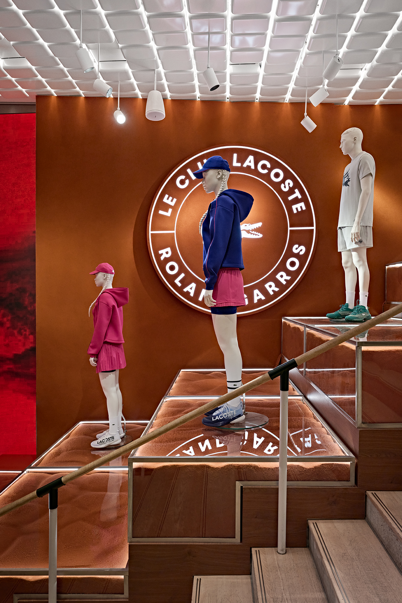 Lacoste Unveils “Roland-Garros 2025” Animation at Flagship Champs-Élysées Store