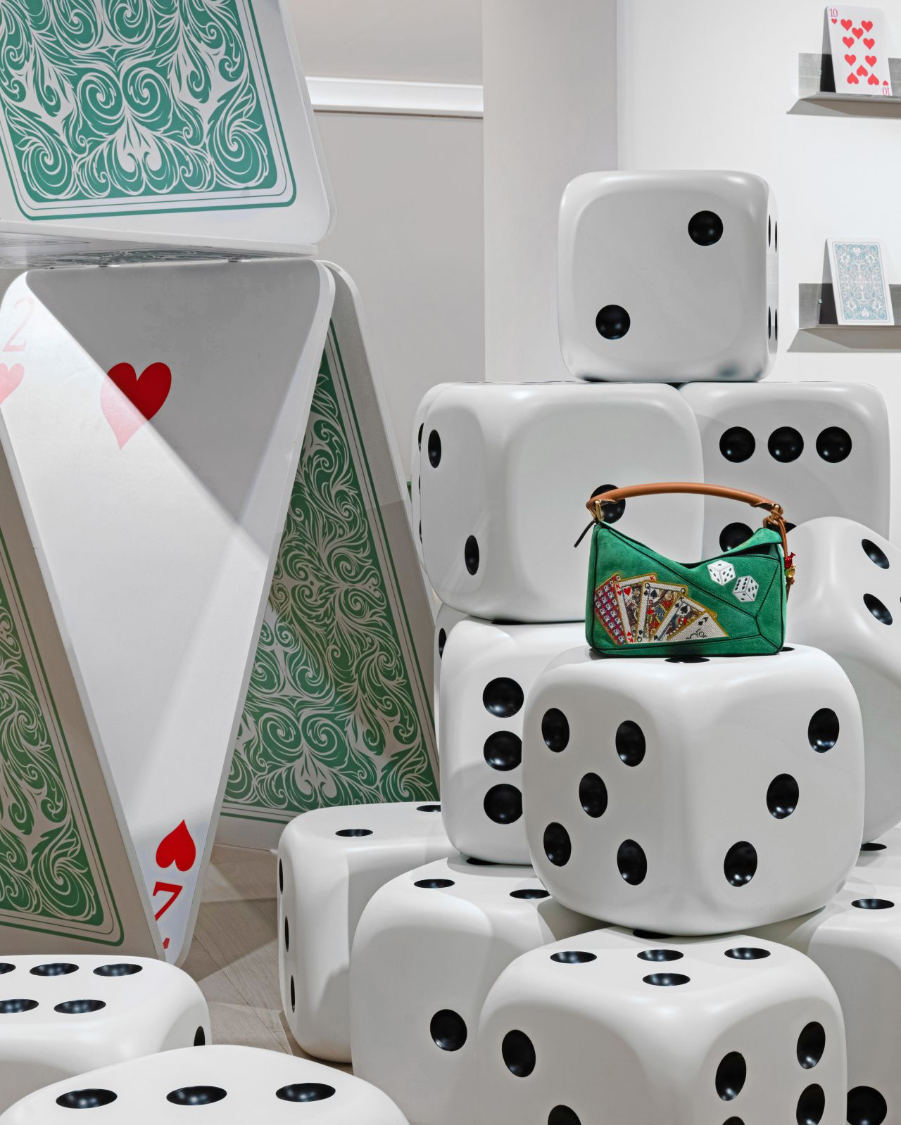 Loewe Celebrates 10 Years of the Puzzle Bag with Immersive Hong Kong Installation