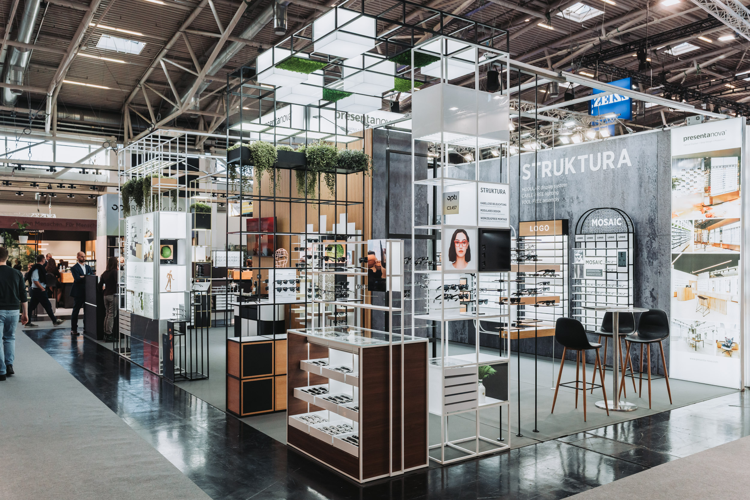 STRUKTURA – Modular System for Spatial Design and Product Display