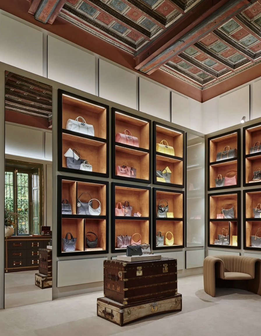 MOYNAT Debuts in Italy with First Boutique on Via Montenapoleone