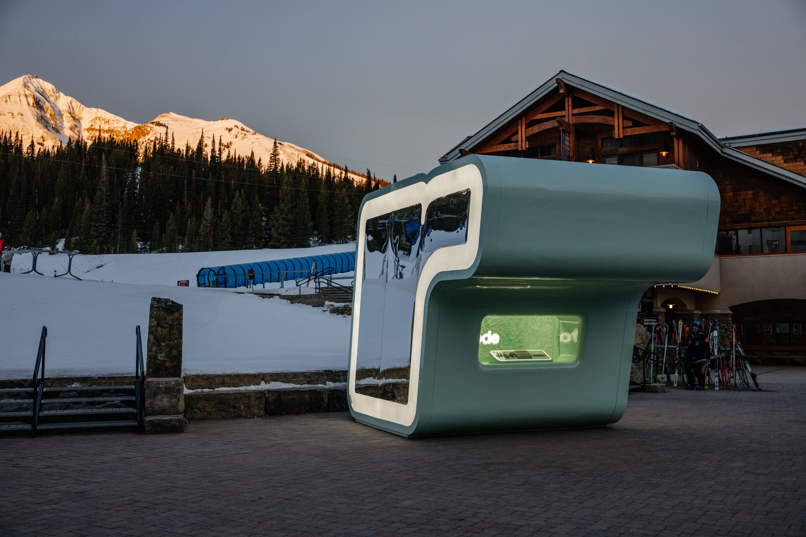 Rhode Brings the “R” to the Rockies with Immersive Snow Club Pop-Up in Big Sky